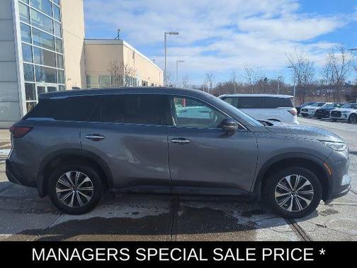 2022 INFINITI QX60 Pure