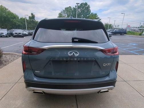 2022 INFINITI QX50 LUXE AWD