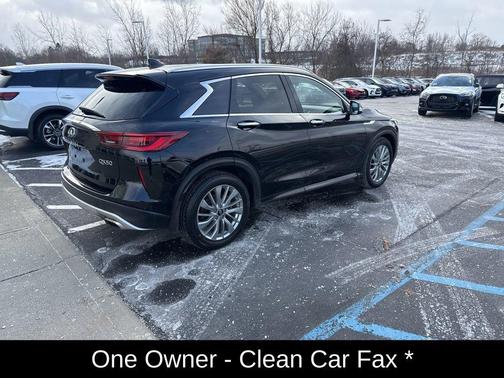 2023 INFINITI QX50 LUXE AWD