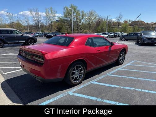 Redline Red Tricoat Pearl 2017 Dodge Challenger GT