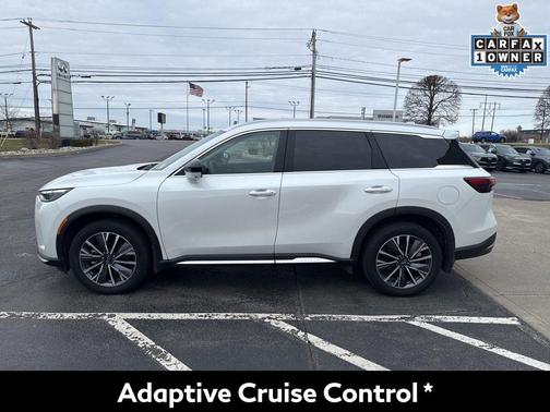Radiant White 2026 INFINITI QX60 LUXE AWD