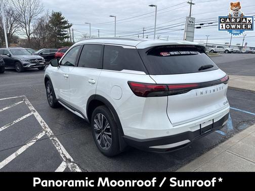 Radiant White 2026 INFINITI QX60 LUXE AWD
