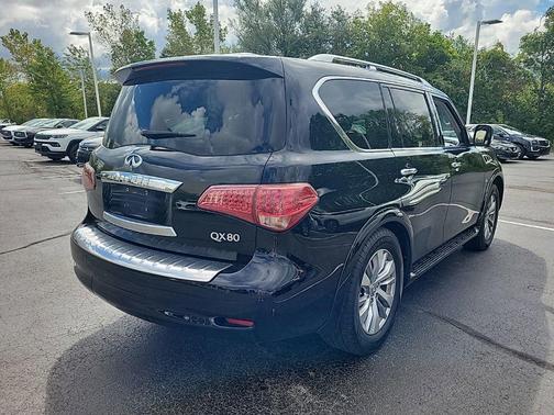 2016 INFINITI QX80 Base