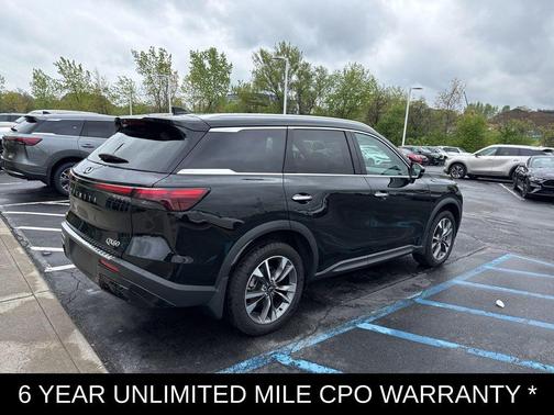 Mineral Black 2023 INFINITI QX60 Luxe