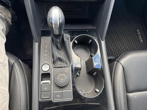 2022 Volkswagen Atlas 2.0T SE w/Technology 4MOTION