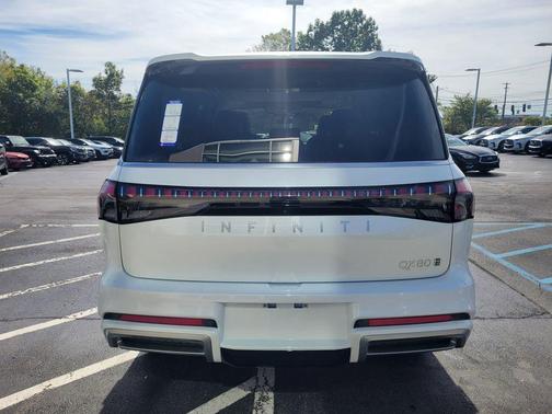 2026 INFINITI QX80 PURE AWD