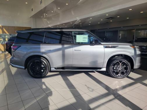 2026 INFINITI QX80 SPORT
