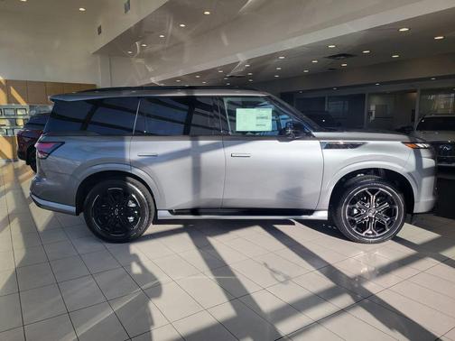 2026 INFINITI QX80 SPORT