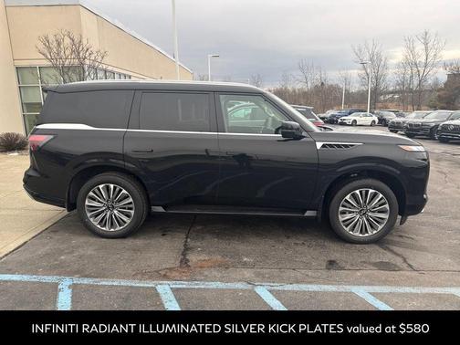 2026 INFINITI QX80 Luxe