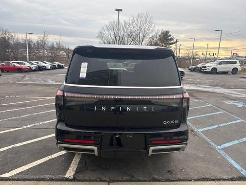 2026 INFINITI QX80 Luxe