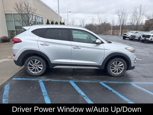 2017 Hyundai TUCSON SE