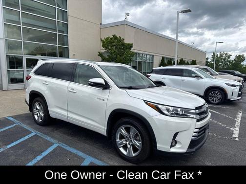 Blizzard Pearl 2017 Toyota Highlander Hybrid Limited