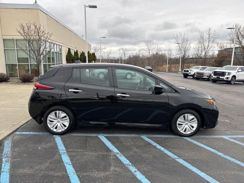 2023 Nissan Leaf S 40 kWh