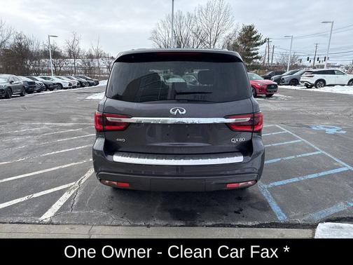 2023 INFINITI QX80 Luxe