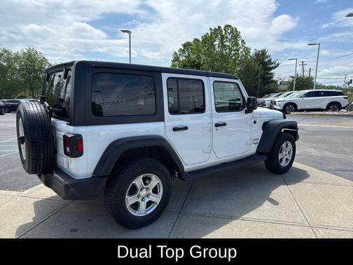 Bright White Clearcoat 2018 Jeep Wrangler Unlimited Sport