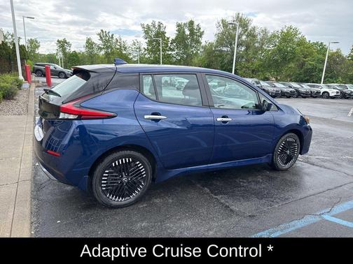 Deep Blue Pearl 2024 Nissan Leaf SV PLUS