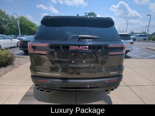 2024 GMC Acadia AWD AT4