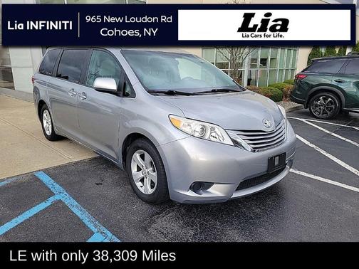 2017 Toyota Sienna LE