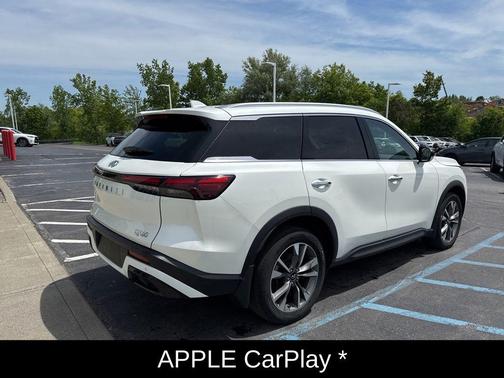 Majestic White 2025 INFINITI QX60 Luxe