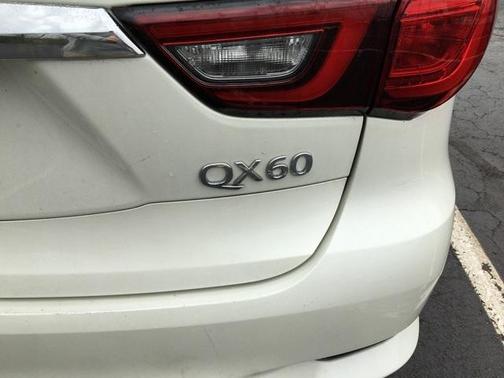 Majestic White 2018 INFINITI QX60 Base