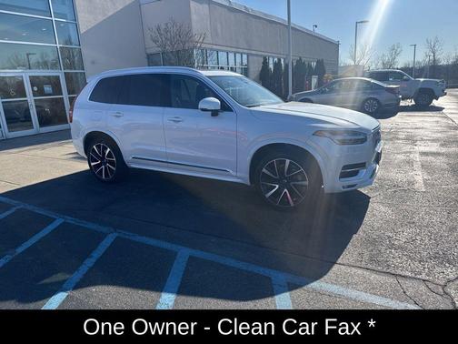 Crystal White Metallic 2025 Volvo XC90 B5 Plus
