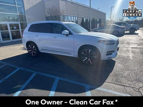 Crystal White Metallic 2025 Volvo XC90 B5 Plus