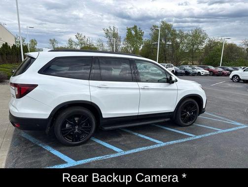 Platinum White Pearl 2022 Honda Pilot AWD Elite