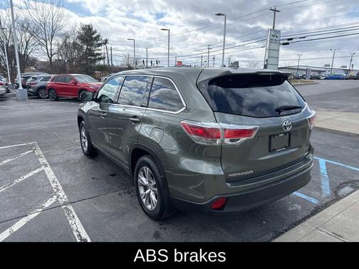 2016 Toyota Highlander LE Plus