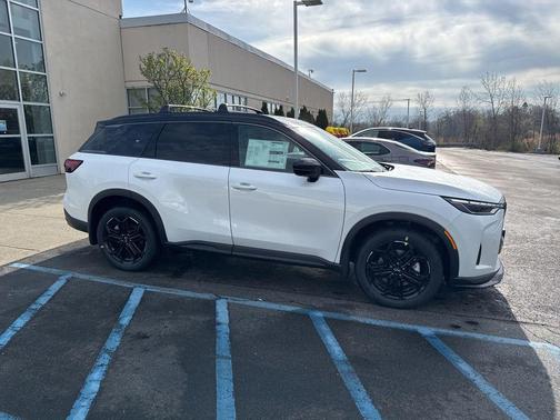 Radiant White/Black Obsidian 2026 INFINITI QX60 SPORT AWD