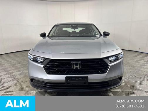 Solar Silver Metallic 2025 Honda Accord SE
