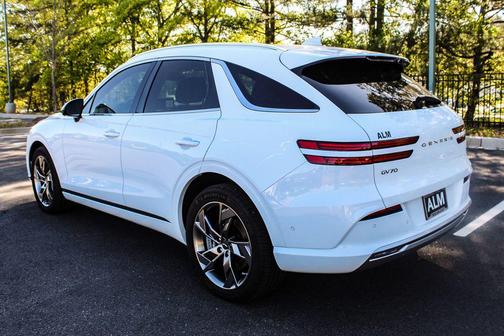 2024 Genesis Electrified GV70 Advanced AWD