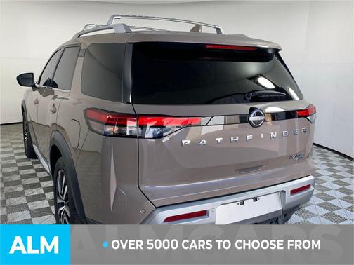 2023 Nissan Pathfinder Platinum 4WD
