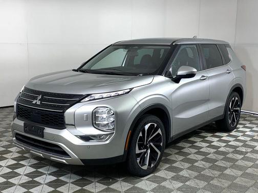 2023 Mitsubishi Outlander SE Black Edition S-AWC