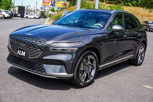 2023 Genesis Electrified GV70 Advanced AWD