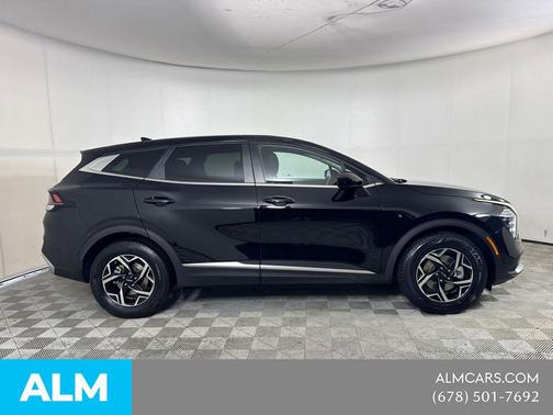 Ebony Black 2025 Kia Sportage LX
