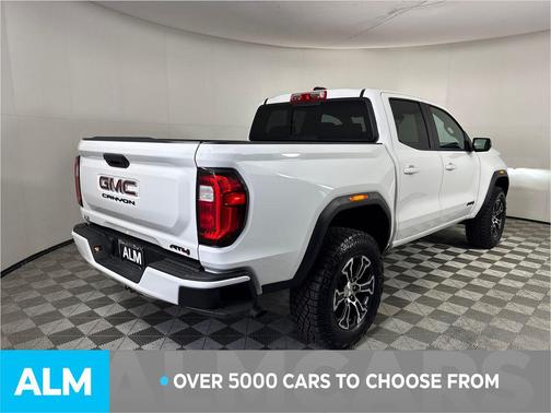 2024 GMC Canyon AT4