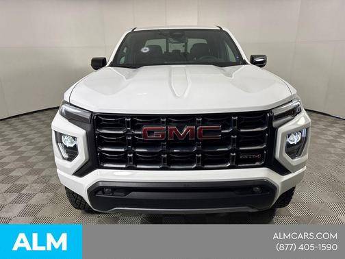 Summit White 2024 GMC Canyon AT4