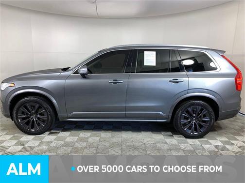 2020 Volvo XC90 T6 Momentum