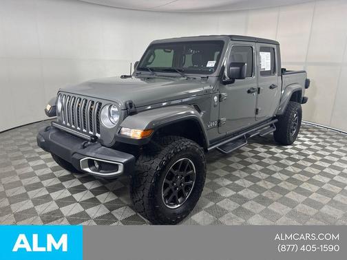 Sting-Gray Clearcoat 2021 Jeep Gladiator Overland