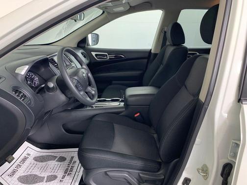 2020 Nissan Pathfinder S 2WD
