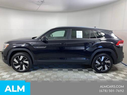 Deep Black Pearl 2025 Volkswagen Atlas Cross Sport 2.0T SE w/Technology