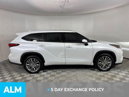 2022 Toyota Highlander Platinum