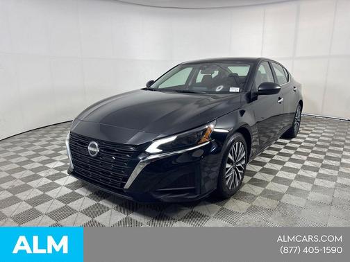 Super Black 2025 Nissan Altima 2.5 SV