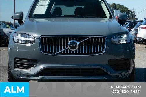 2022 Volvo XC90 T5 Momentum