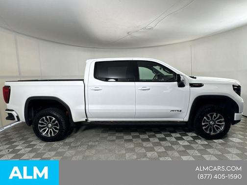 Summit White 2022 GMC Sierra 1500 AT4