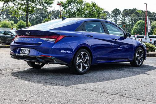 2023 Hyundai ELANTRA Limited