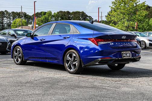 2023 Hyundai ELANTRA Limited