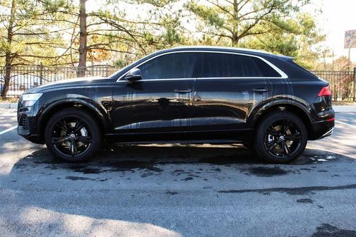 2023 Audi Q8 55 Premium Plus