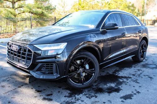 2023 Audi Q8 55 Premium Plus