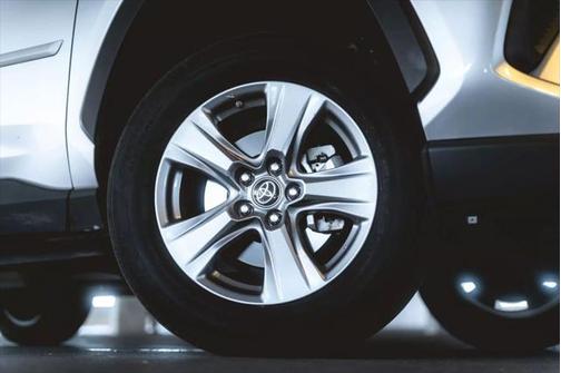 2023 Toyota RAV4 Hybrid LE